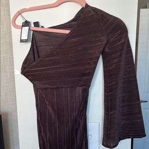 PrettyLittleThing Brown Asymmetrical Cocktail Dress with flare Sleeve